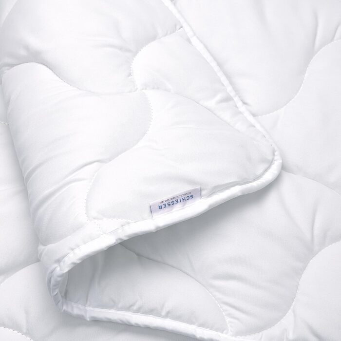 Цілорічна ковдра Schiesser Hygge 155x220 см – гіпоалергенна, легка стьобана, пухнаста, для алергіків, літо-зима