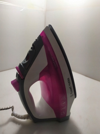 Праска Russell Hobbs Supreme Steam Light & Easy Pro 2600 Вт