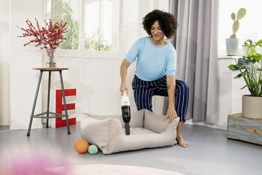 Акумуляторний ручний пилосос KÄRCHER CVH 3 Plus: потужний, легкий (0,55 кг), з док-станцією, насадкою 2-в-1, 7.2V, 150 мл