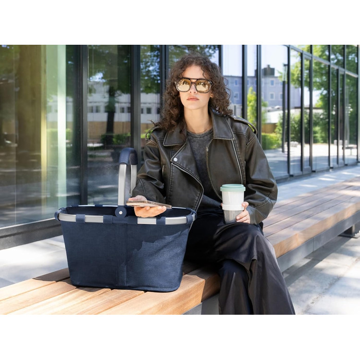 Сумка-шопер Reisenthel Carrybag Twist Navy – великий об'єм, практична внутрішня кишеня, водонепроникний дизайн