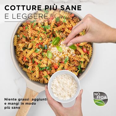 Набір посуду KASANOVA Bambù з антипригарним покриттям, 10 предметів, індукція, скляні кришки (Зелений та Кремовий)