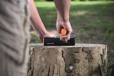 Точилка для ножів Fiskars Xsharp: керамічний точильний елемент, корпус з скловолокна, чорний/помаранчевий