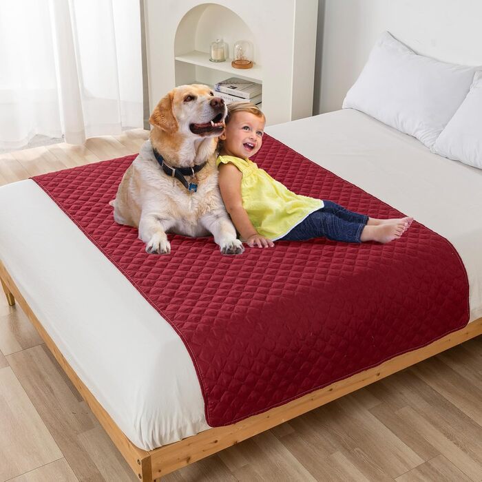 Водонепроникний килимок для собак PETCUTE 75x180 см, червоний. Захист дивану від бруду та шерсті. Міцний, легко миється, не слизький.