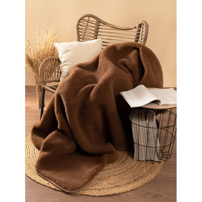 Плед з мериносової вовни, 240x200 см - теплий та м'який плед з 100% вовни мериноса, великий та пухнастий, вага 500 г/м², дихаючий матеріал, коричневий