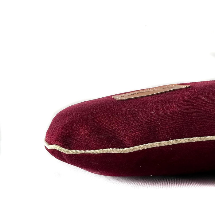 М'яке ліжко-подушка для собак та котів. Зміцнена, м'яка, безпечна для тварин. Розмір 60x40 см, колір вишня (XS)