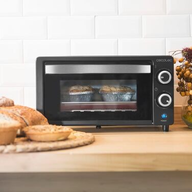 Електрична піч Cecotec Bake&Toast 1090 Black, 10 л, 1000 Вт, таймер 60 хв, регулювання температури до 230ºC, деко, решітка-гриль та щипці з ручкою