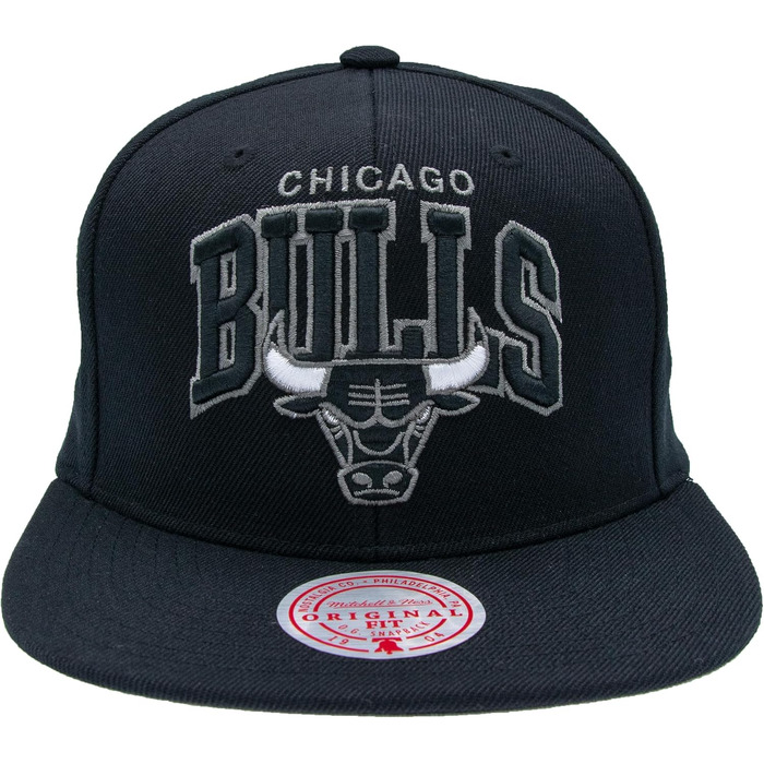 Кепка-снэпбек Mitchell & Ness NBA Chicago Bulls Arch Black — чорна фірмова бейсболка Чикаго Буллз