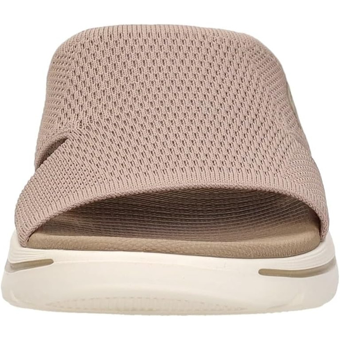 Сандалі Skechers Go Walk Arch Fit 2.0 жіночі бежеві 40 EU - комфортні повсякденні босоніжки