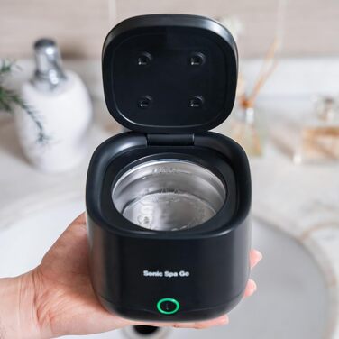 Ультразвуковий очищувач для елайнерів, ретейнерів та протезів з таблетками Boostab - портативний бездротовий пристрій для Invisalign, капп, захисних кап та зубних апаратів (чорний)