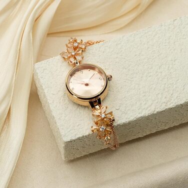 Жіночий кварцовий годинник-браслет у стилі мінімалізм з діамантовим циферблатом та кришталевим склом, колір шампань-золото