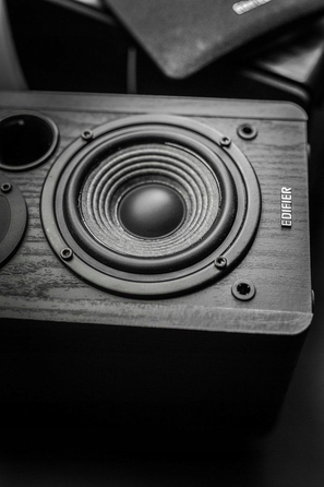 Комплект акустичних систем 2.0 Edifier R1280DB, 42 Вт, чорний