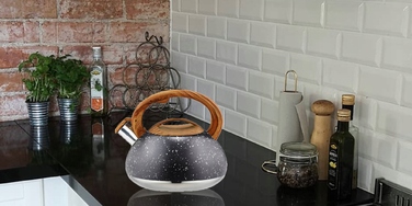 Класичний сталевий чайник Karl Hausmann, 3 л, чорний/сірий