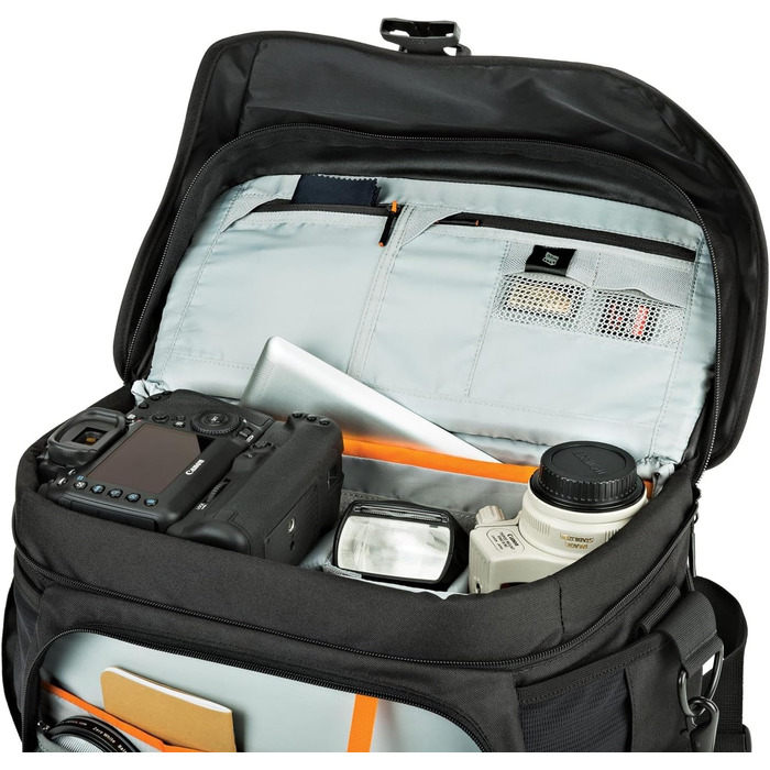 Lowepro Nova 200 AW II чорна сумка-кур'єр