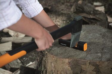 Точилка для ножів Fiskars Xsharp: керамічний точильний елемент, корпус з скловолокна, чорний/помаранчевий