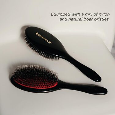 Щітка для волосся Denman Cushion Brush (Medium) з м'якими щетинами нейлону та щетиною кабана - розплутування та блиск, додає блиск волоссю, м'яко розгладжує та розплутує кучері та вибиваючі пасма – чорна, D81M