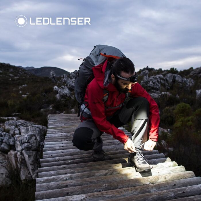 Ledlenser H8R SE LED Headlamp | Head Lamp 700 Lumens rechargeable | Headlight with 170-meter beam distance, focusable | 70 hours of runtime | Headlamp Set with battery, belt pouch, and USB cable Single
