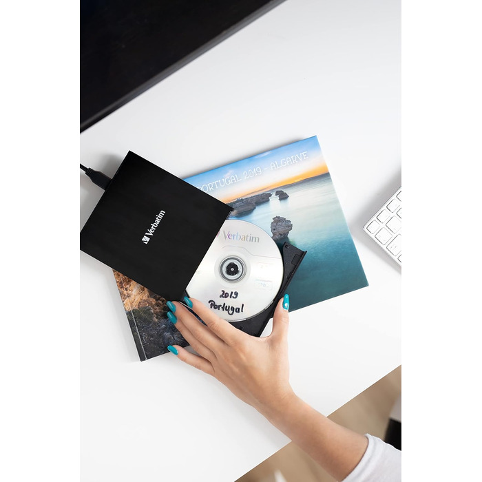 Зовнішній тонкий Blu-ray привід Verbatim Slimline з USB-C та USB 3.0 — записувач Blu-ray, DVD, CD та M-Disc для ПК та ноутбука, чорний
