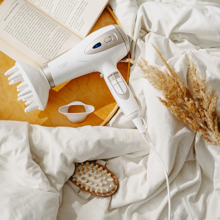 Потужний фен для волосся з іонізацією та дифузором, 2400 Вт, з функцією холодного обдуву та регулюванням температури