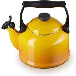 Le Creuset Kettle Tradition, 2.1 l, Enamelled Steel, Nectar, 40102026720000