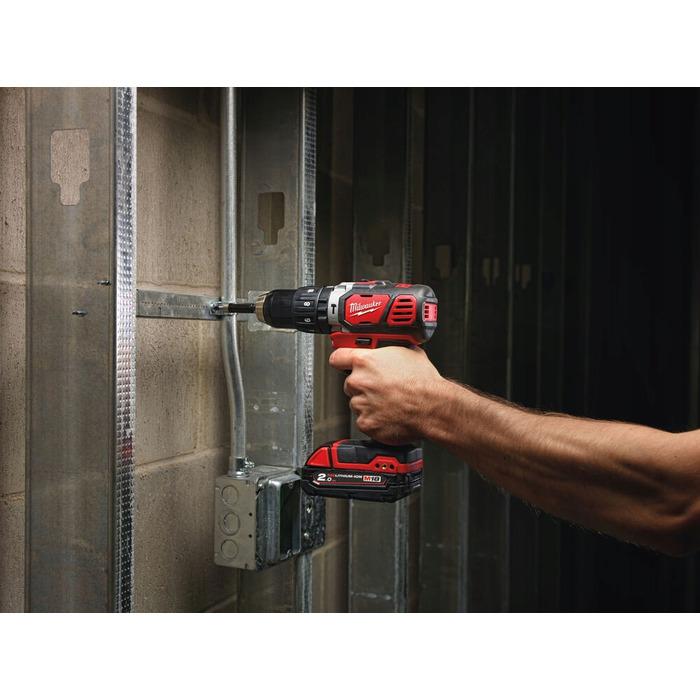 Акумуляторний ударний дриль-шурупокрут Milwaukee M18 BPD-0, 18 В, 50 Нм