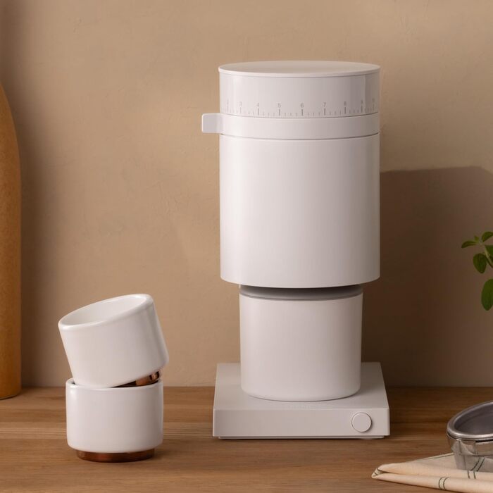 Електрична кавомолка Fellow Opus з конічним жорном - універсальна для еспресо, drip, French press та cold brew, матово-чорна