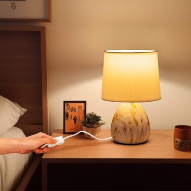 Настільна лампа Aigostar з кераміки, вінтажна модель з тканинним абажуром, патрон E14, макс. 40W, сучасна лампа для нічного столика, нічник для спальні, вітальні, офісу (без лампочки) - H235mm (білий золотий - H25.5cm)