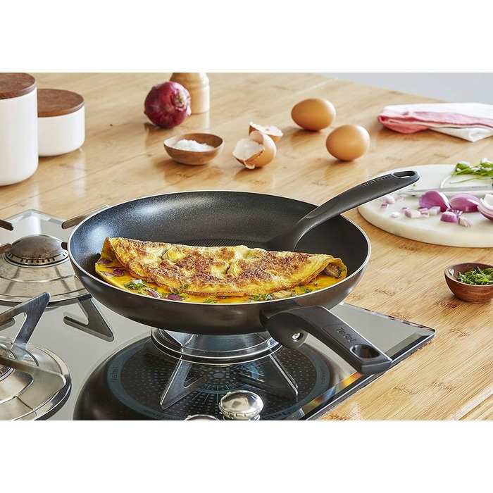 Набір сковорідок Tefal XL Force C38590, 2 шт. (24 та 28 см), антипригарне покриття