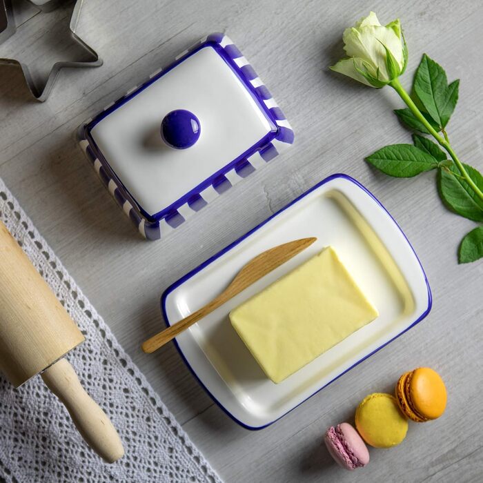 City to Cottage - Butterdose Keramik | Striped Blue and White | Handmade | 250 gram Ceramic Butter Dish with Lid