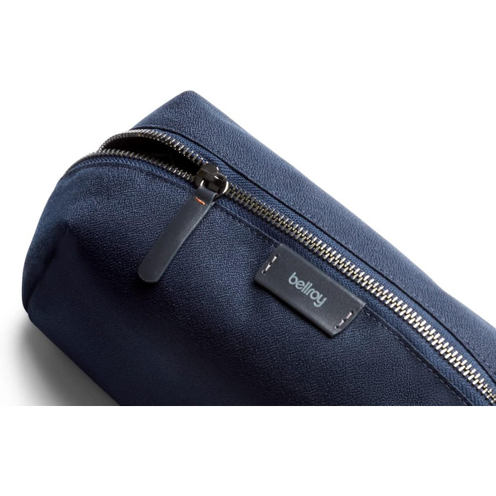 Чоловіча косметичка Bellroy Kulturbeutel Plus Navy - стильна та зручна сумка для подорожей