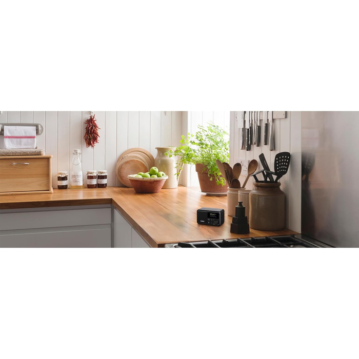 MEDION S66822 Портативне міні-радіо DAB+ з Bluetooth, акумулятор до 6,5 годин, дисплей, телескопічна антена, таймер сну, будильник, AUX, USB-C, зелений (чорний)