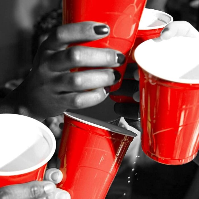 Ретро диспенсер для напоїв у стилі ностальгії | Bar-Butler - барна колонка з краном та шлангом для напоїв на вечірку | Диспенсер для пива, пивна колонка, барна колонка | Party Gadgets (1 x колонка + 50 стаканів + 2 ігри)