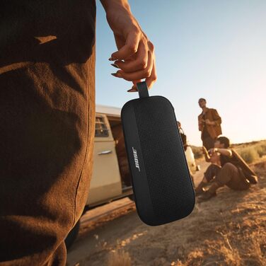 Портативна Bluetooth колонка Bose SoundLink Flex (2-ге покоління), водонепроникна, пилонепроникна, з природним звучанням, до 12 годин роботи від акумулятора, чорна