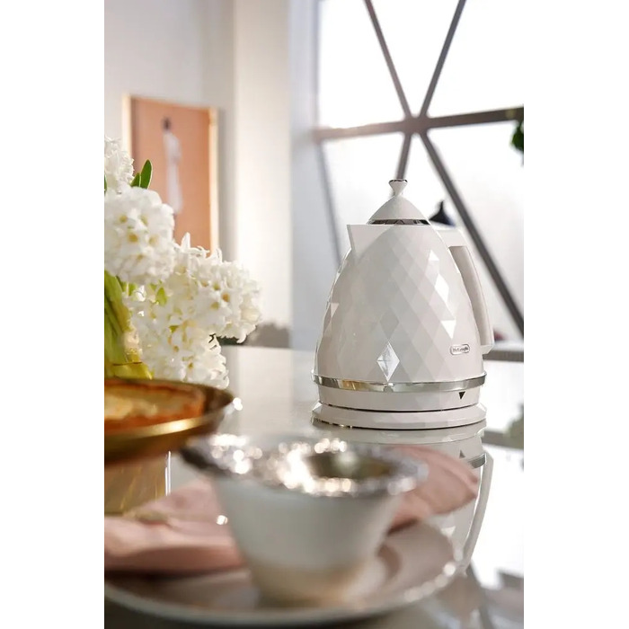 Електричний чайник De'Longhi Brillante KBJX2001W, 2000 Вт, 1,7 л, білий