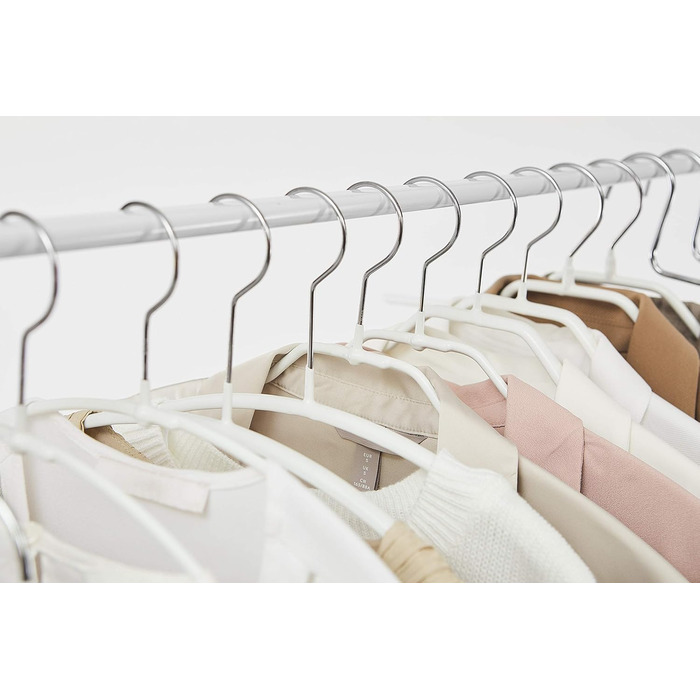 MAWA Clothes Hangers Light, Set of 20 space-saving and non-slip hangers, ideal for T-shirts, tops, and lightweight sweaters, with a 360° swivel hook and non-slip coating, 40 cm, Black
