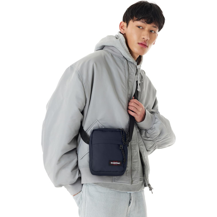 Сумка-месенджер Eastpak The One Ultra Marine — компактна сумка через плече, темно-синя