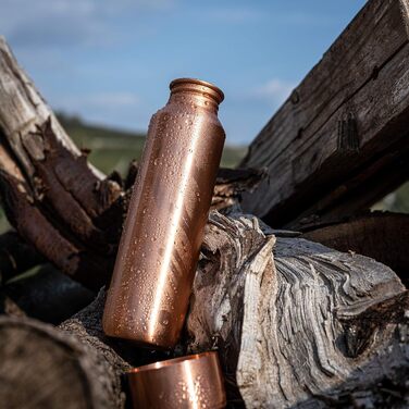 Copper Drinking Bottle, approx. 500 ml, modern vintage design, Ayurvedic copper vessel, drink more water, reduce your sugar intake, and enjoy the health benefits immediately.