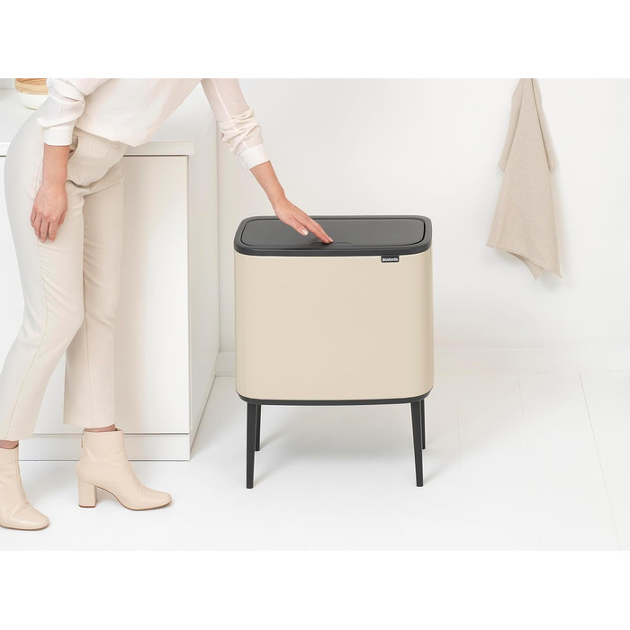 Сміттєвий відер Brabantia Bo Touch Bin на 36 л, металевий, білий, з 3 внутрішніми відрами по 11 л, 54 x 32 x 68 см