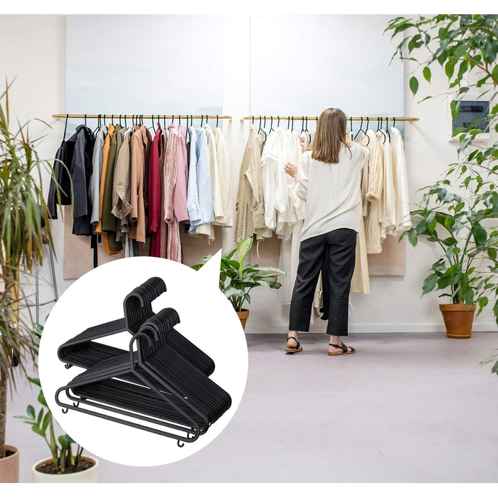 ilauke Standard Clothes Hangers Set, 50 Pieces Black Plastic Clothes Hangers, Multi-Purpose Skirt Hangers Space-Saving Clothes Hangers for Drying and Wet Laundry for Clothing Suits, Jackets, Trousers, 37CM