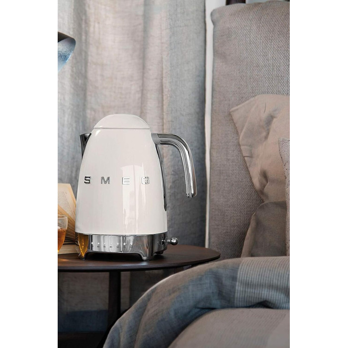 SMEG - Electric Kettle KLF04CREU, Cream
