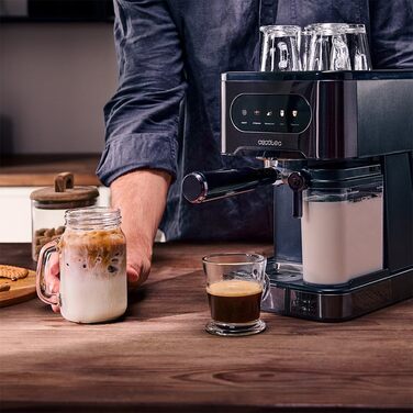 Кавомашина Cecotec Power Espresso 20 ColdBrew Latte Fresh: 1350W, 20 Бар, ColdBrew, Сенсорний екран, 1.5л резервуар, капучинатор, нержавіюча сталь
