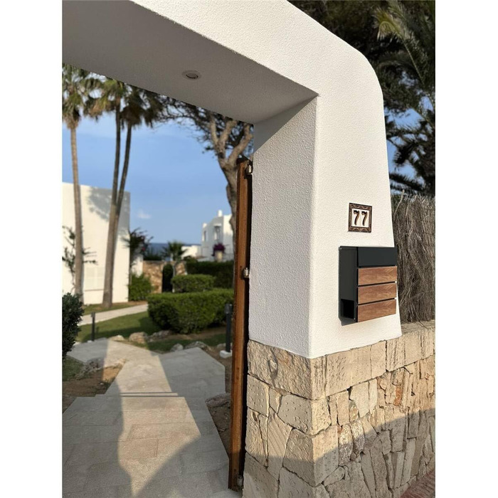Поштовий ящик Metzler Anton антрацит з дерев'яною текстурою, настінний, з відділенням для газет та гравіюванням імені