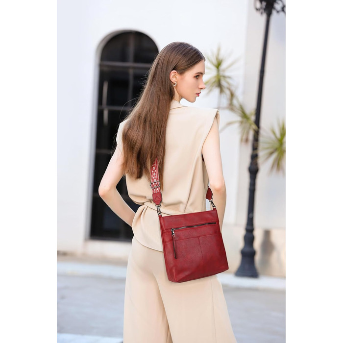 Сумка жіноча Gladdon червона шкіряна крос-боді багатофункціональна через плече середнього розміру з широким ременем