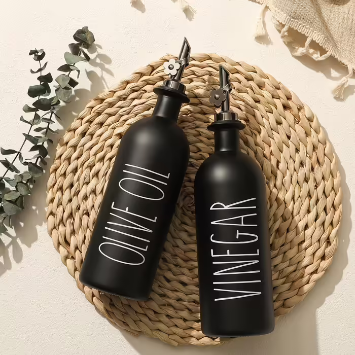 HOMCDALY Olive Oil Dispensers for Kitchen, Glass, Oil and Vinegar Dispenser Set, Olive Oil Bottles with Bamboo Tray, 473 ml, Black, 473 ml, Black