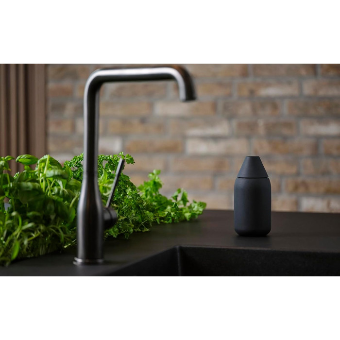 Zone Denmark Singles Dish Soap Dispenser Kitchen, Soap Dispenser, Dish Soap Dispenser, Easy to Refill & Easy Dosing, Ø 7 cm, Height 15 cm, Capacity 300 ml, Black