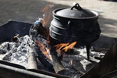 Чавунний казан BBQ-Toro Potjie №1, 3 л з ніжками для відкритого вогню, південноафриканський Dutch Oven, жаростійкий казан для м'яса з кришкою