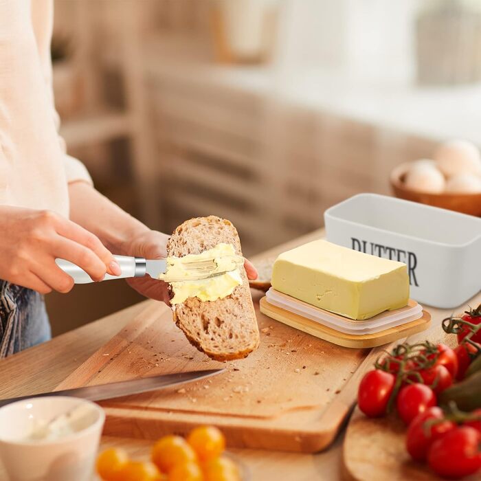 Large butter dish with lid and knife, European size, porcelain butter container, butter box for butter, nuts, cheese, 650 ml