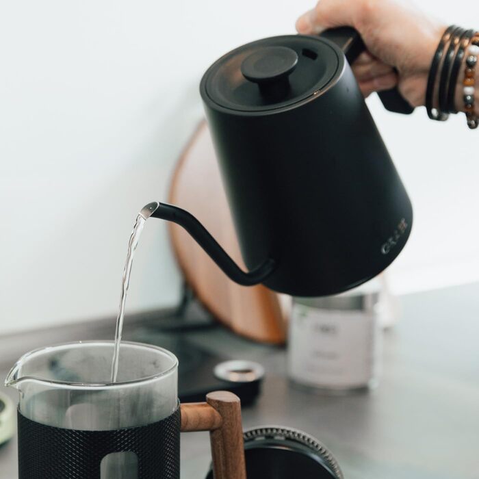 Чайник Pour-Over GRAEF GK502, з регулюванням температури та таймером, з гусячим носиком, 900 мл, матовий чорний