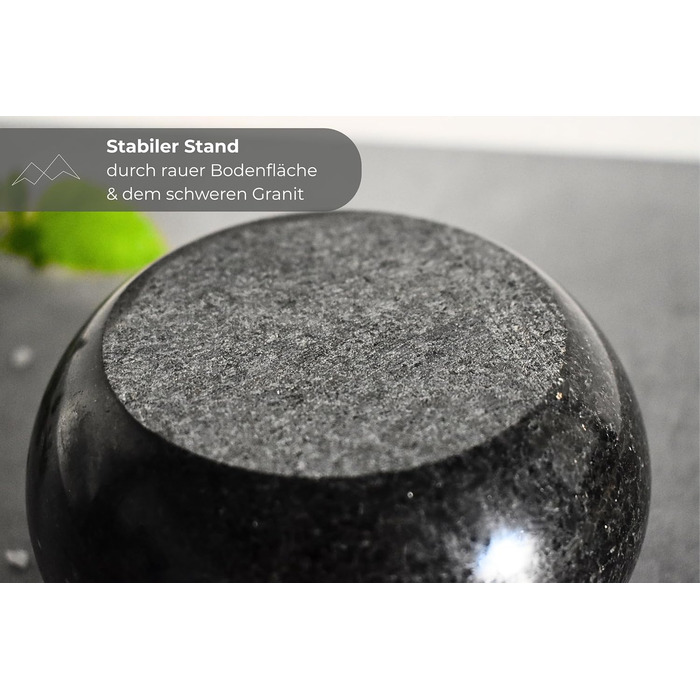 Гранітний ступка з товчником BERGART - ступка з високоякісного граніту, довговічна, для трав, спецій та песто