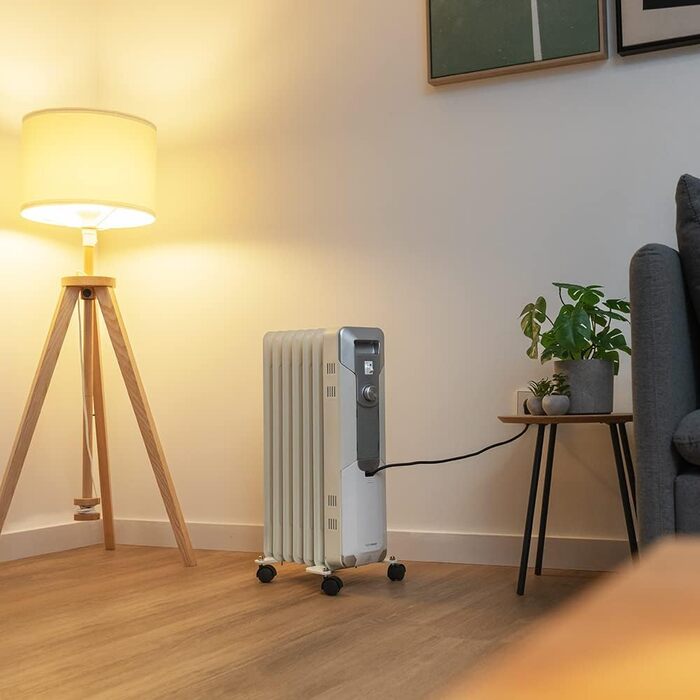 Електричний масляний радіатор Cecotec ReadyWarm 11000 Space, 2500 Вт, 11 ребер обігріву, 3 режими, 25 м², білий