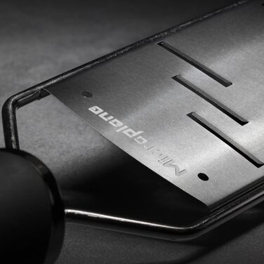Терка Microplane для сиру, шоколаду та трюфелів (нержавіюча сталь, зелена) - Made in USA